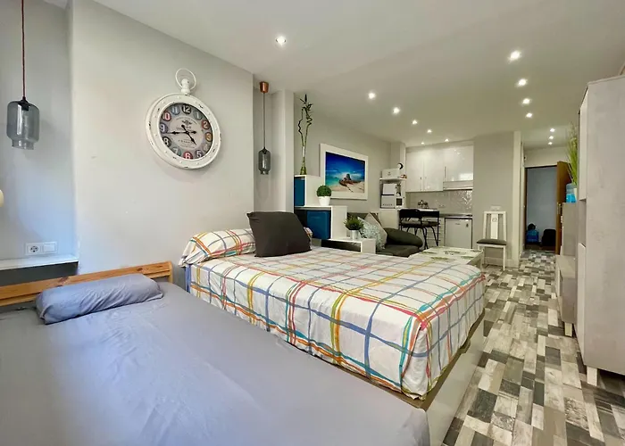 In 300 M From Апартаменты