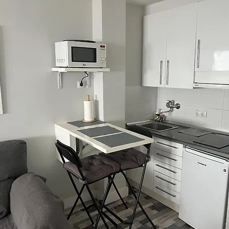 Apartment In 300 M From Torremolinos
