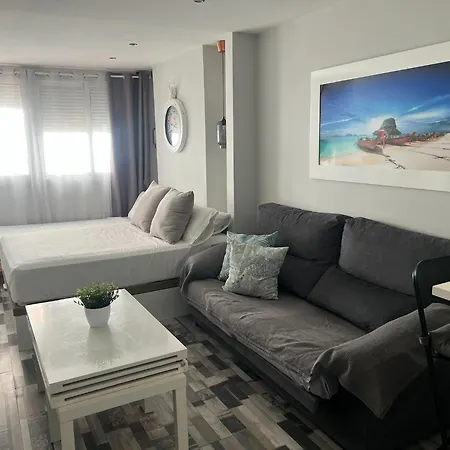 Apartment In 300 M From Torremolinos