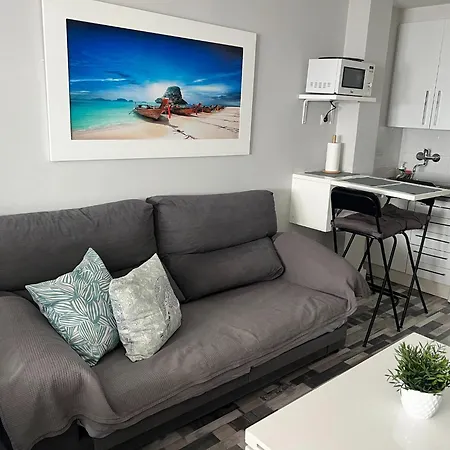 Apartment In 300 M From *